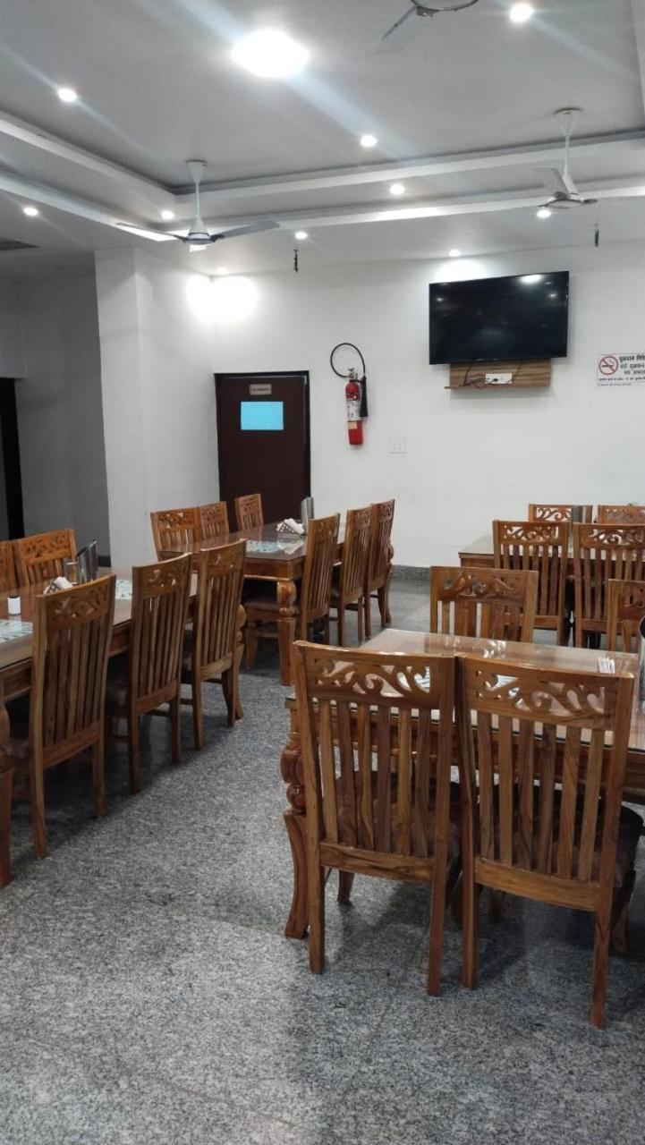 Alaknanda Motel & Restaurant Rudraprayag ภายนอก รูปภาพ